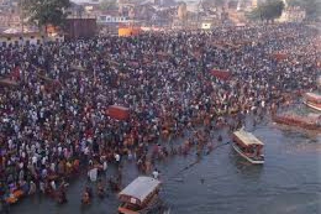 68 करोड तीर्थ देवताओं का रूप धारण करके अयोध्या धाम का दर्शन करने तथा सरयू स्नान करने प्रतिदिन आते हैं।