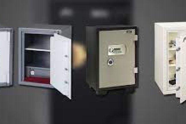 यहां रखें तिजोरी नहीं होगी परेशानी