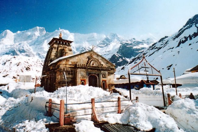 400 साल बर्फ में दबा रहा केदारनाथ मंदिर: जानिए इससे जुड़े 6 रहस्य