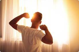 सुबह जल्दी उठने के फायदे : अगर चाहिए सफलता, तो अपनाएं ये आदतें